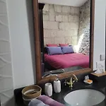 Loft D'artiste Atypique, Climatise,90 M2 , Hypercentre Arenes 6 Pers Apartment