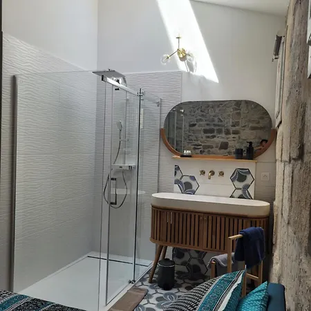 L'atypique Des Arenes, Loft D'artiste * Nîmes