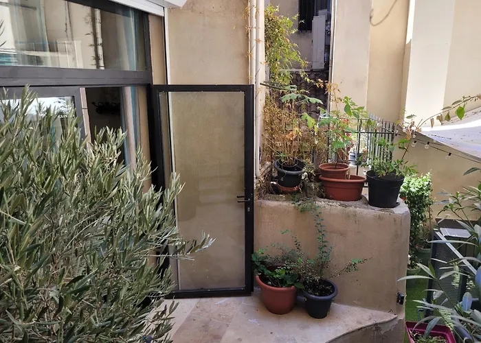 Διαμέρισμα L'atypique Des Arenes, Loft D'artiste *